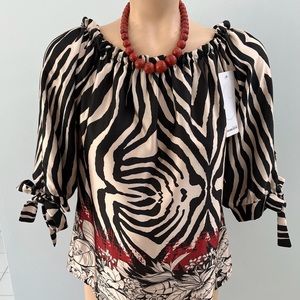 BEAUTIFUL BRAND NEW SATIN BLOUSE FROM ITALY Size M